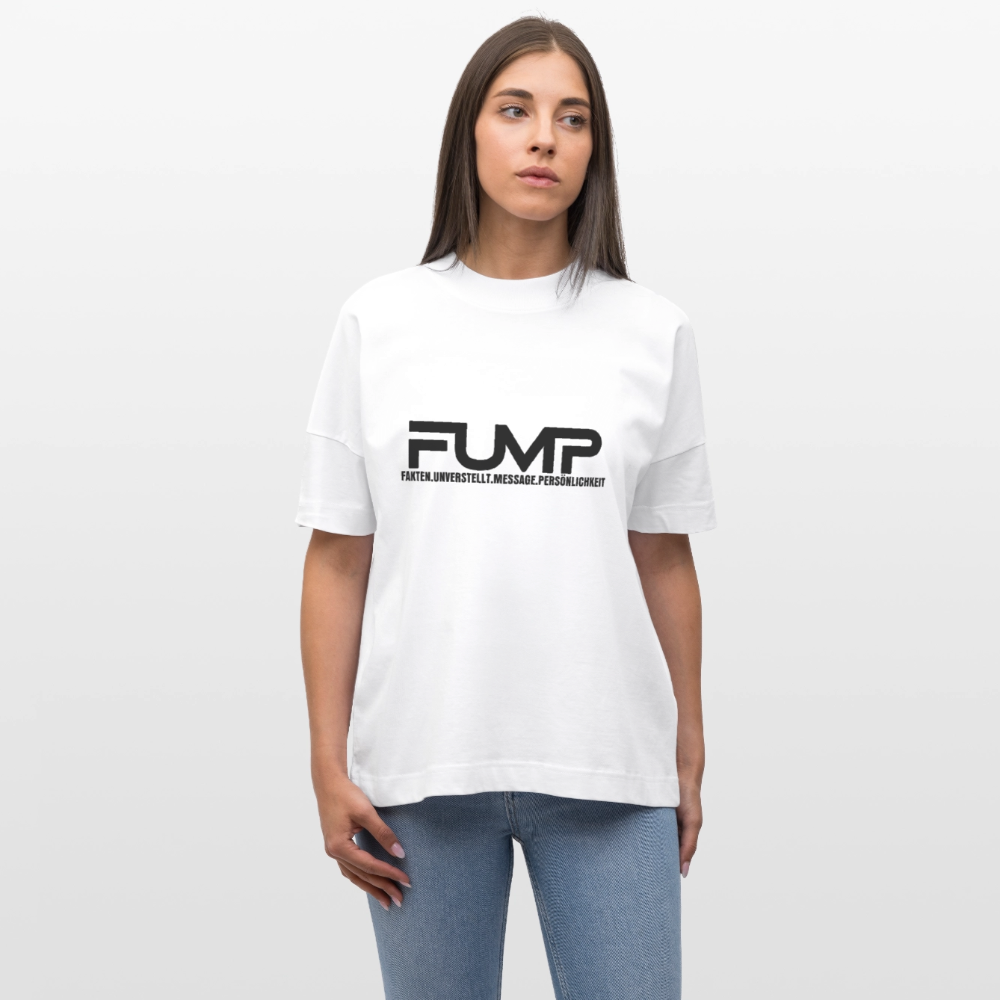 FUMP Logo Statement Shirt – Oversized Unisex (Stanley/Stella) - Weiß